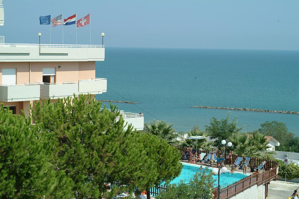 Residence Azzurro Масиняно Стая снимка