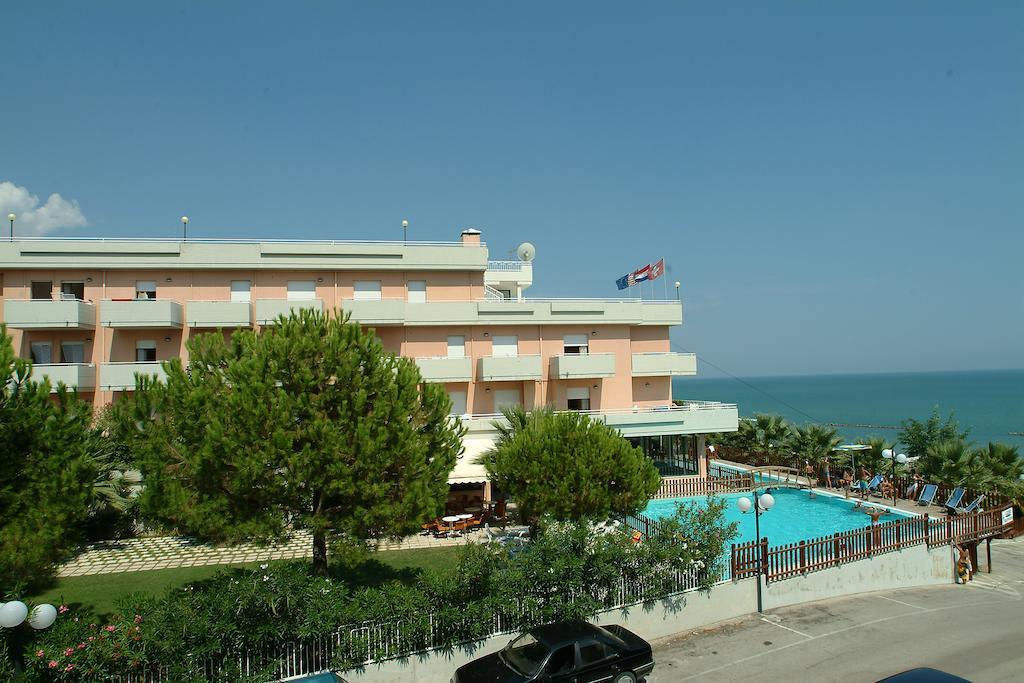 Residence Azzurro Масиняно Стая снимка
