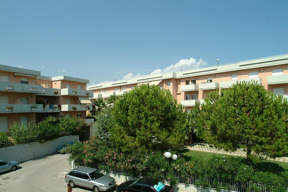 Residence Azzurro Масиняно Екстериор снимка