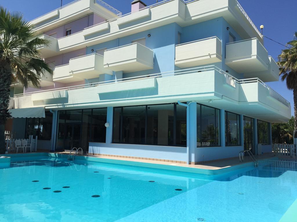 Residence Azzurro Масиняно Екстериор снимка