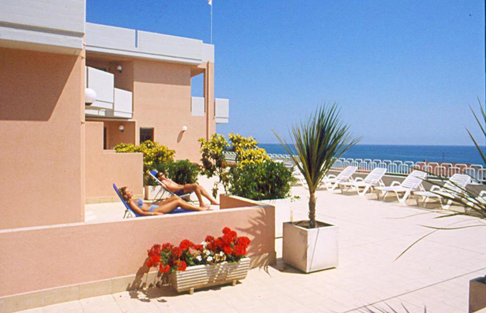 Residence Azzurro Масиняно Екстериор снимка