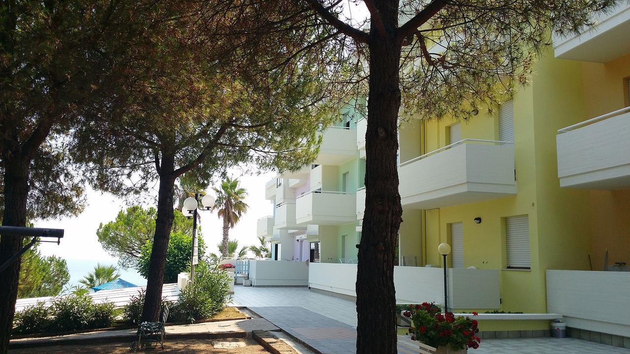 Residence Azzurro Масиняно Екстериор снимка