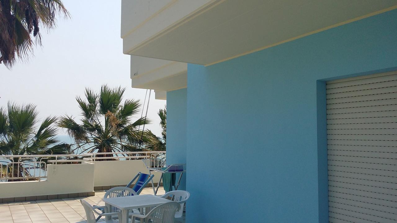 Residence Azzurro Масиняно Екстериор снимка